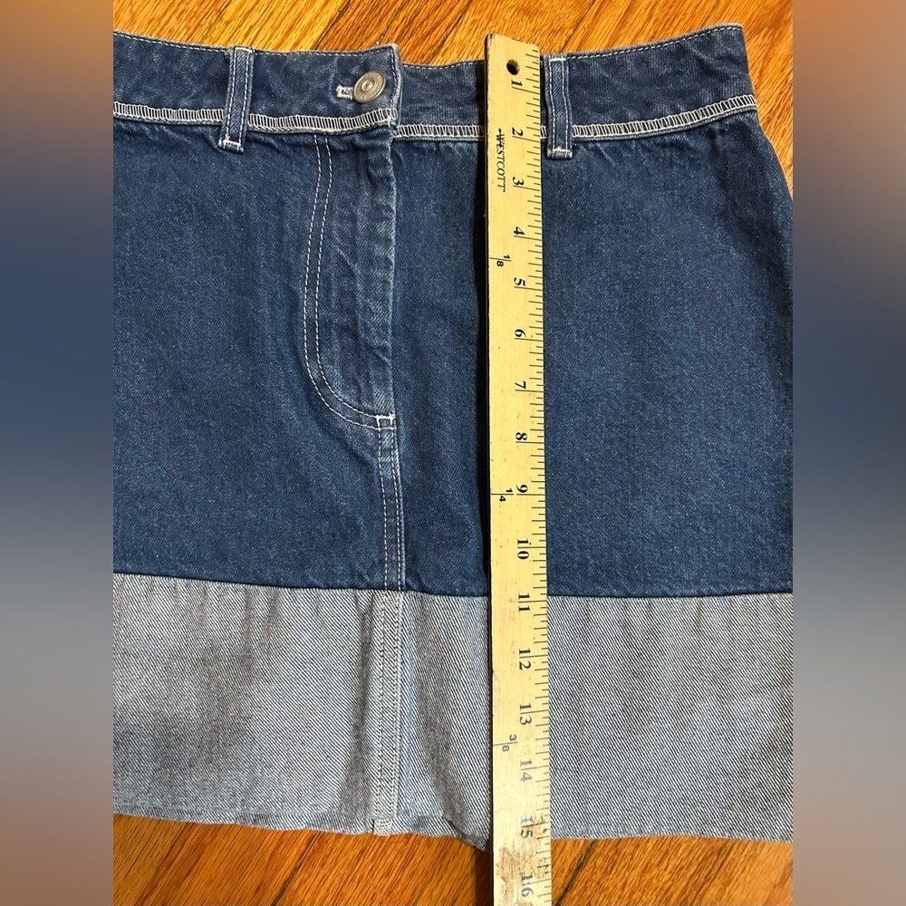 Urban Outfitters BDG‎ Denim Mini Skirt Size Small Classic Blue Jean Short - Picture 3 of 8